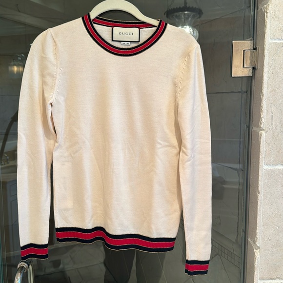 Sweater - Picture 1 of 5